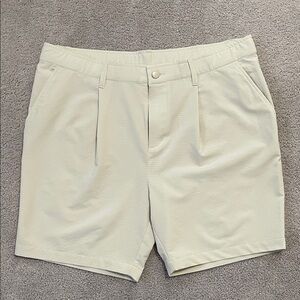 NWT- Adidas Men’s Ultimate 364 Pleated Golf Shorts- Regular fit Stretch Waist 35